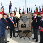 La stèle en l'honneur des parachutistes militaires  a été dévoilée et inaugurée
