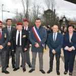 Une stèle érigée en l’honneur des parachutistes