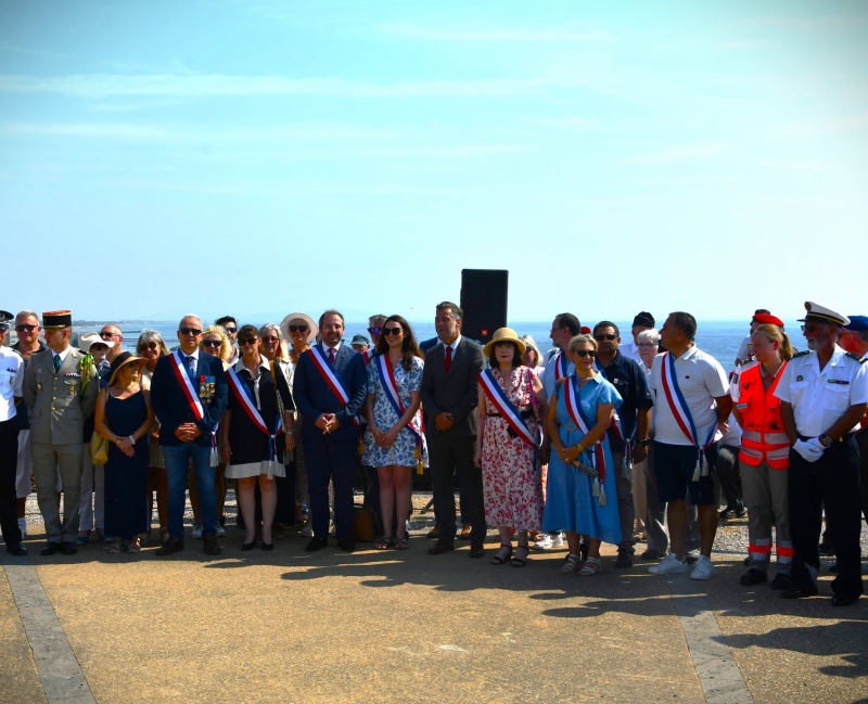 Le Maire d’Agde, Aurélien Lopez Liguori, du Président de l’Union Nationale des Combattants Le Maire d’Agde, Aurélien Lopez Liguori, du Président de l’Union Nationale des Combattants