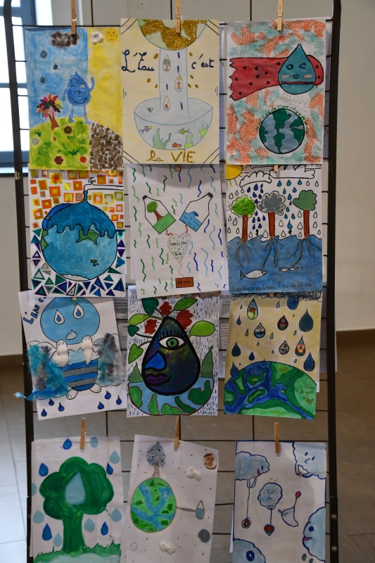 Un concours de dessin d’enfants sur le thème de l’eau