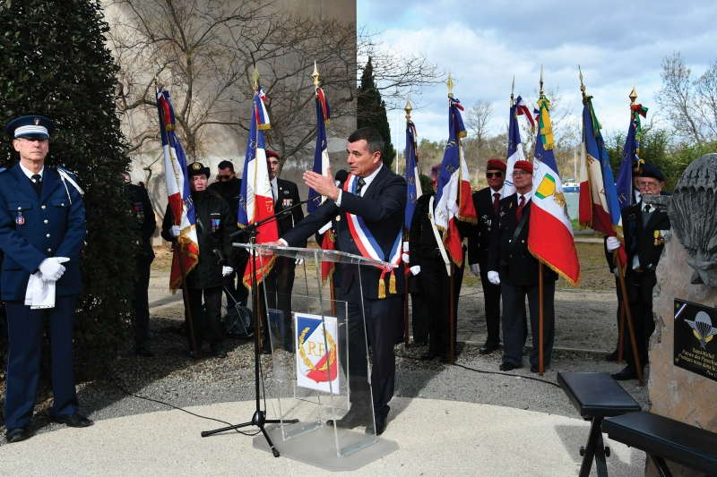 La stèle en l'honneur des parachutistes militaires a été dévoilée et inaugurée 27 02 2020 Inauguration-stele-paras-c-jt_5e56706147aae