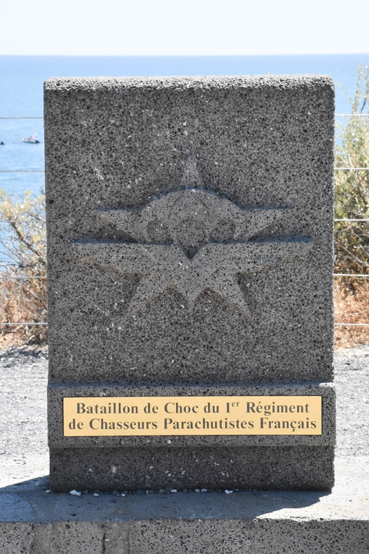 Stèle du Bataillon de Choc du 1er Régiment de Chasseurs Parachutistes Français