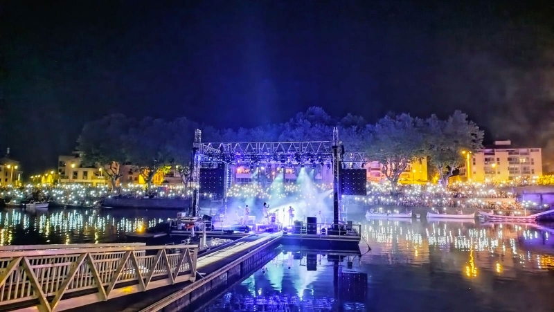 L’ABBA Mania a déferlé sur la scène flottante