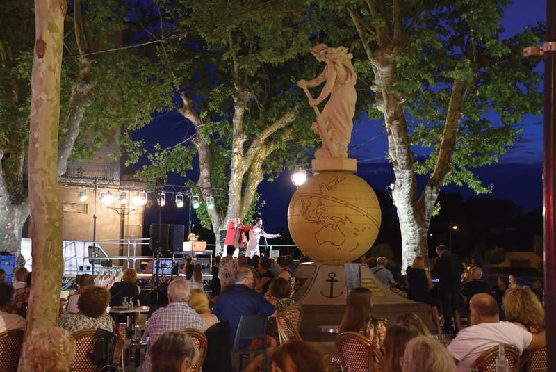 Le ténor Jean-Pierre torrent a enchanté la place de la Marine