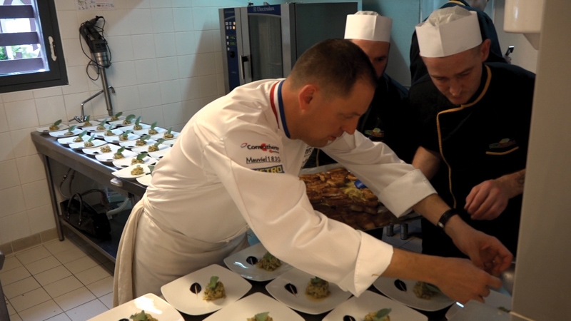 Quand un chef étoilé s’invite à l’EHPAD des Jardins de Brescou…