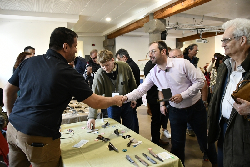 Tour du salon avec le Maire 